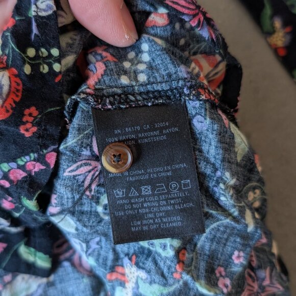 52 Conversations by Anthropologie Colloquial Neckline Knotted Blouse Floral 6 - Picture 9 of 10